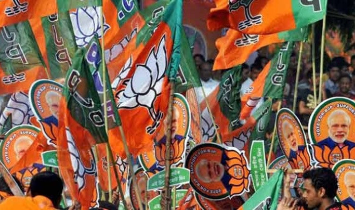 యూపీ, బీహార్ బైపోల్: ఆధిక్యంలో బీజేపీ, ఐదు స్థానాలలో మూడు బీజేపీకే..! యూపీ, బీహార్ బైపోల్: ఆధిక్యంలో బీజేపీ, ఐదు స్థానాలలో మూడు బీజేపీకే..!