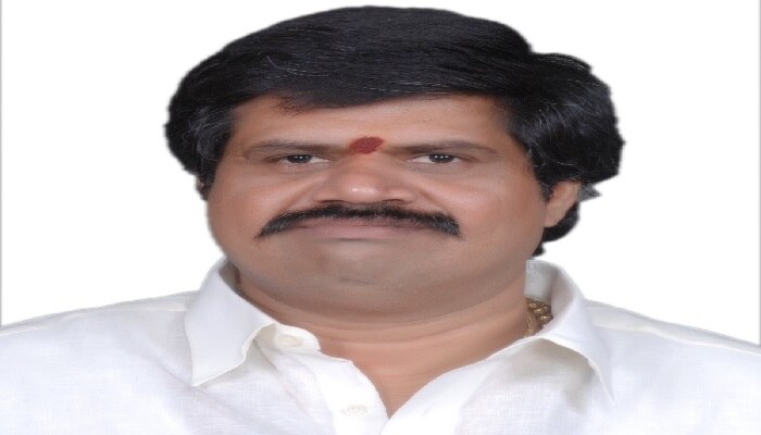 విశాఖ రైల్వే జోన్ కోసం ఎంపీ దీక్ష