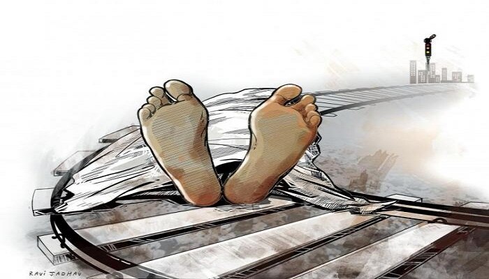ఏపీలో ఘోరం: రైలు కిందపడి ఆరుగురు ఆత్మహత్య ఏపీలో ఘోరం: రైలు కిందపడి ఆరుగురు ఆత్మహత్య