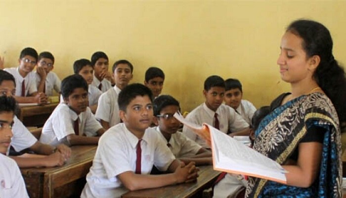 ఏపీలో టీచర్ పోస్టుల భర్తీకి శ్రీకారం ; ఆగస్టు 24 నుంచి డీఎస్సీ ఏపీలో టీచర్ పోస్టుల భర్తీకి శ్రీకారం ; ఆగస్టు 24 నుంచి డీఎస్సీ