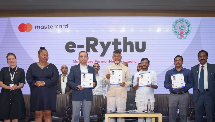 ఇ-రైతుతో రైతన్నకు ఎంతో లాభం : చంద్రబాబు ఇ-రైతుతో రైతన్నకు ఎంతో లాభం : చంద్రబాబు