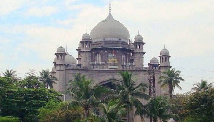 హైకోర్టులో కేసీఆర్ కు ఊరట ; అసెంబ్లీ రద్దు పిటిషన్లు కొట్టివేత హైకోర్టులో కేసీఆర్ కు ఊరట ; అసెంబ్లీ రద్దు పిటిషన్లు కొట్టివేత