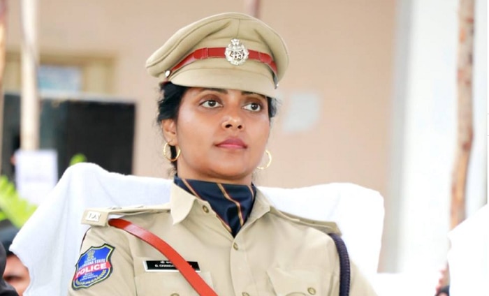 ఫ్రెండ్లీ పోలీసింగ్కి కేరాఫ్ అడ్రస్.. చందన దీప్తి ఐపీఎస్ ఫ్రెండ్లీ పోలీసింగ్కి కేరాఫ్ అడ్రస్.. చందన దీప్తి ఐపీఎస్