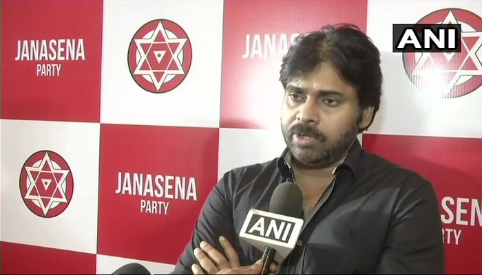రజినీకాంత్, కమల్ హాసన్తో కలిసి పనిచేయడానికైనా రెడీ : పవన్ కల్యాణ్ రజినీకాంత్, కమల్ హాసన్తో కలిసి పనిచేయడానికైనా రెడీ : పవన్ కల్యాణ్