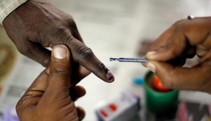 Telangana Elections : పోలింగ్ కేంద్రాలపై దృష్టి సారించిన నేతలు Telangana Elections : పోలింగ్ కేంద్రాలపై దృష్టి సారించిన నేతలు