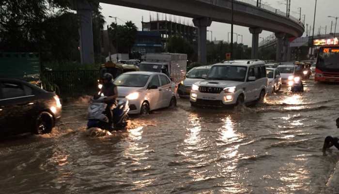 హైదరాబాద్‌కు కూడా తప్పని పెథాయ్ తుఫాన్ ప్రభావం !