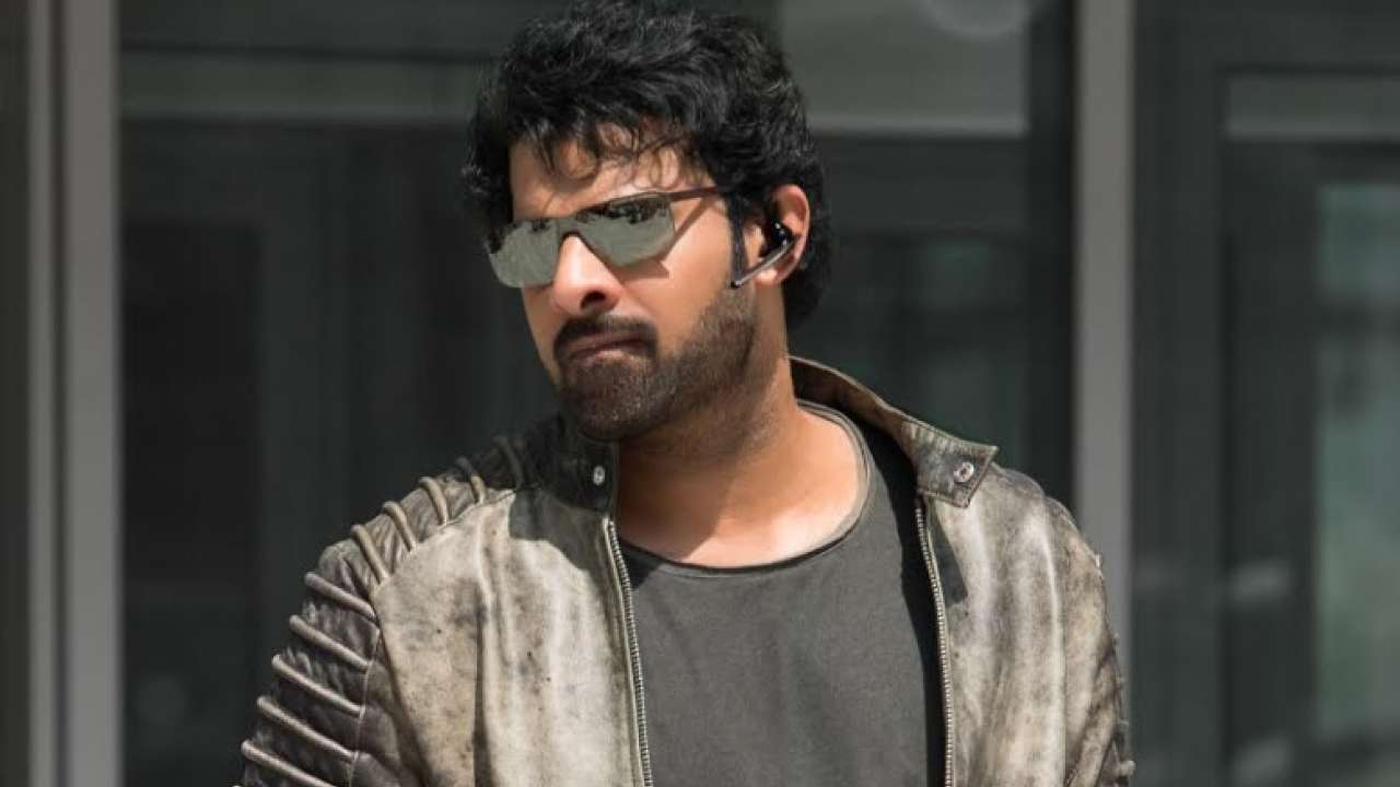 ప్రభాస్ గెస్ట్ హౌజ్ సీజ్.. హై కోర్టు మెట్లెక్కిన హీరో ! ప్రభాస్ గెస్ట్ హౌజ్ సీజ్.. హై కోర్టు మెట్లెక్కిన హీరో !