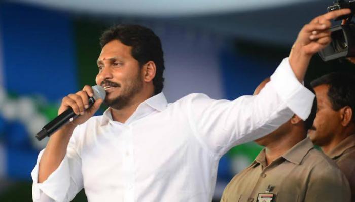 పవన్ గురించి ప్రత్యేకంగా నేను చెప్పాల్సిందేమి లేదు.. ఎందుకంటే : జగన్ పవన్ గురించి ప్రత్యేకంగా నేను చెప్పాల్సిందేమి లేదు.. ఎందుకంటే : జగన్
