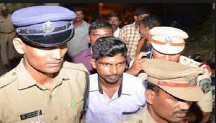 కొడికత్తి దాడి: జగన్ కేసులో నిందితుడి శ్రీనివాస్ కు తీవ్ర అస్వస్థత !! కొడికత్తి దాడి: జగన్ కేసులో నిందితుడి శ్రీనివాస్ కు తీవ్ర అస్వస్థత !!