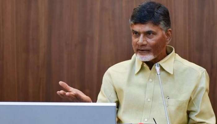తొలుత వెనుకంజ..మళ్లీ పుంజుకున్న చంద్రబాబు తొలుత వెనుకంజ..మళ్లీ పుంజుకున్న చంద్రబాబు