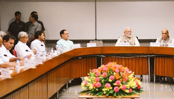 దేశవ్యాప్తంగా ఒకేసారి ఎన్నికల అంశంపై స్పందించిన కేటీఆర్ దేశవ్యాప్తంగా ఒకేసారి ఎన్నికల అంశంపై స్పందించిన కేటీఆర్
