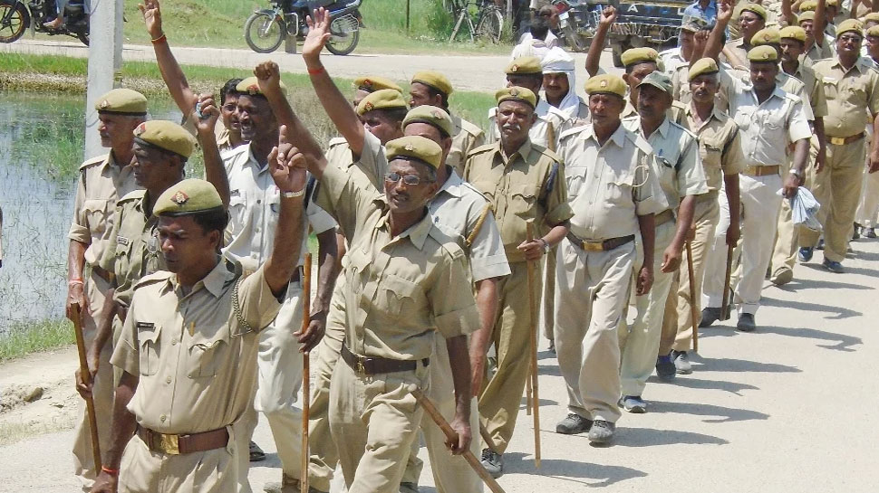 25 వేల హోంగార్డుల ఉద్యోగాలు హుష్కాకి 25 వేల హోంగార్డుల ఉద్యోగాలు హుష్కాకి