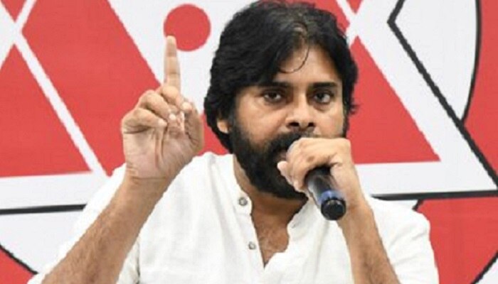 తెలంగాణలో తుర్దు, ఆంధ్రలో టింగ్లీషు మాట్లాడుతున్నాం: పవన్ కల్యాణ్ తెలంగాణలో తుర్దు, ఆంధ్రలో టింగ్లీషు మాట్లాడుతున్నాం: పవన్ కల్యాణ్