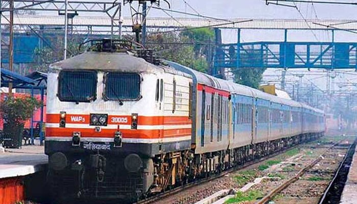 దక్షిణ మధ్య రైల్వేలో 4,103 పోస్టులకు నోటిఫికేషన్ విడుదల దక్షిణ మధ్య రైల్వేలో 4,103 పోస్టులకు నోటిఫికేషన్ విడుదల