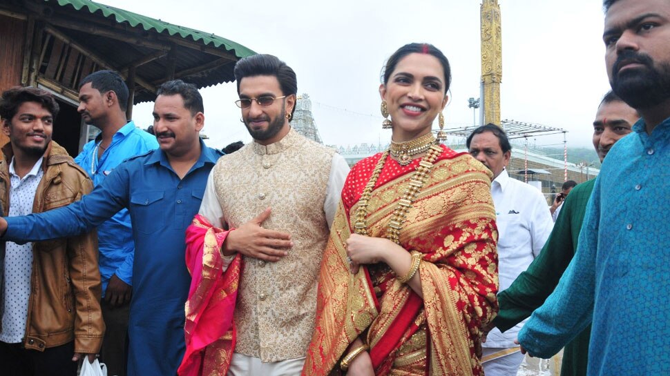 శ్రీవారిని దర్శించుకున్న దీపికా పదుకునె-రణ్వీర్ సింగ్ జంట- వీడియో శ్రీవారిని దర్శించుకున్న దీపికా పదుకునె-రణ్వీర్ సింగ్ జంట- వీడియో
