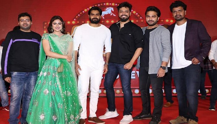 TikTokలో వైరల్ చేస్తున్నారు.. సంతోషంగా ఉంది: శేఖర్ చంద్ర TikTokలో వైరల్ చేస్తున్నారు.. సంతోషంగా ఉంది: శేఖర్ చంద్ర