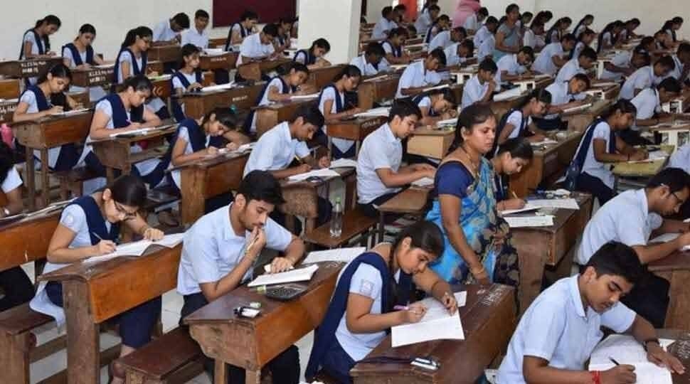 తెలంగాణలో టెన్త్ ఎగ్జామ్స్ షెడ్యూల్ విడుదల తెలంగాణలో టెన్త్ ఎగ్జామ్స్ షెడ్యూల్ విడుదల