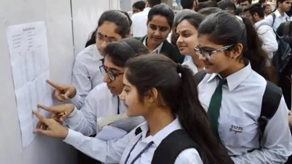 ICSE, ISC Board Result: ఐసీఎస్సీ, ఐఎస్సీ ఫలితాలు విడుదల.. ఇలా చెక్ చేసుకోండి ICSE, ISC Board Result: ఐసీఎస్సీ, ఐఎస్సీ ఫలితాలు విడుదల.. ఇలా చెక్ చేసుకోండి