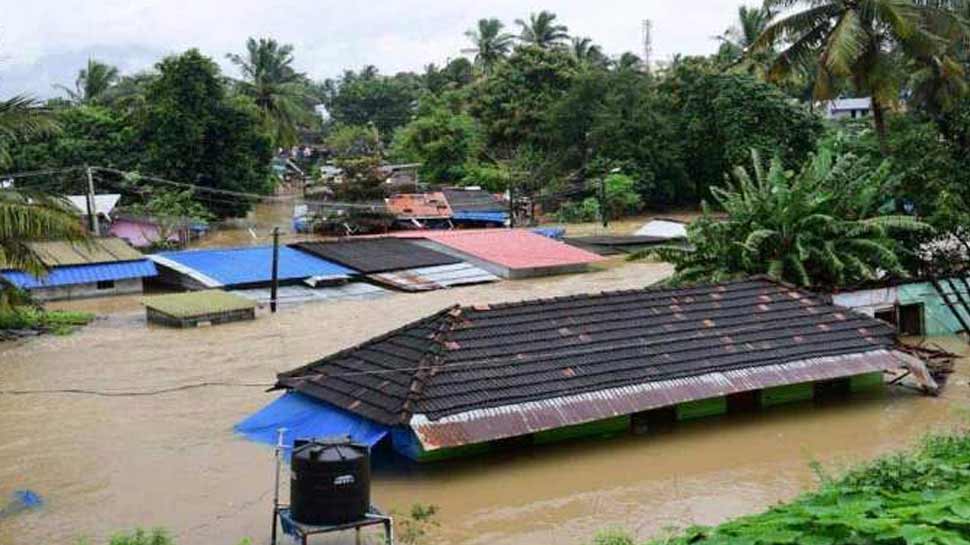 Kerala: సముద్రం ఆ ఊరిని ఎలా ముంచెత్తుతుందో..