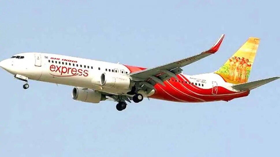 Dubai: ఎయిర్ ఇండియా విమానాలపై నిషేధం Dubai: ఎయిర్ ఇండియా విమానాలపై నిషేధం
