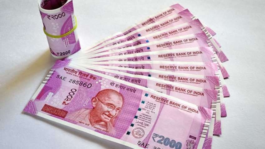 Rs.2000 Currency: రూ.2000 కరెన్సీ ముద్రణ ఆపడం లేదు.. లోక్ సభలో స్పష్టం చేసిన ఆర్థిక మంత్రి Rs.2000 Currency: రూ.2000 కరెన్సీ ముద్రణ ఆపడం లేదు.. లోక్ సభలో స్పష్టం చేసిన ఆర్థిక మంత్రి
