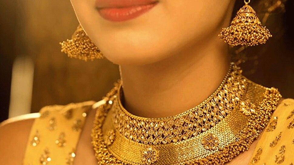 Gold Price Today: మార్కెట్లో నేటి బంగారం, వెండి ధరలు Gold Price Today: మార్కెట్లో నేటి బంగారం, వెండి ధరలు