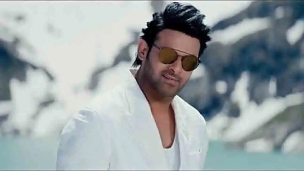 Prabhas: సోషల్ మీడియాలో ప్రభాస్ ప్రభంజనం.. అరుదైన రికార్డు Prabhas: సోషల్ మీడియాలో ప్రభాస్ ప్రభంజనం.. అరుదైన రికార్డు
