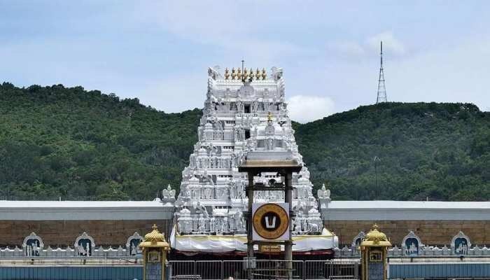 Sarva Darshan Tokens In Tirumala: శ్రీవారి సర్వదర్శనం టోకెన్లు పునఃప్రారంభం Sarva Darshan Tokens In Tirumala: శ్రీవారి సర్వదర్శనం టోకెన్లు పునఃప్రారంభం