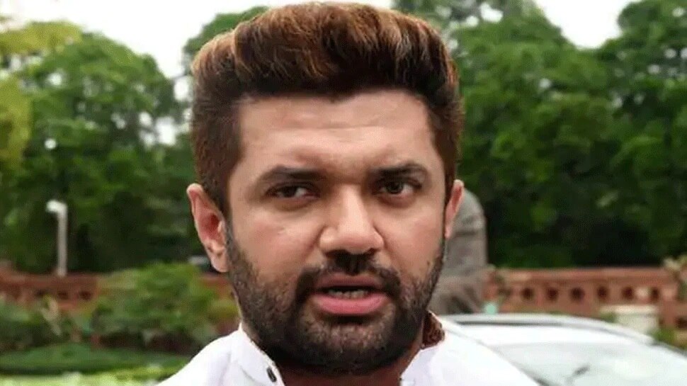 Bihar elections: ఎల్జేపీ అధికారంలోకి వస్తే నితీశ్ జైలుకే: చిరాగ్ పాశ్వాన్ Bihar elections: ఎల్జేపీ అధికారంలోకి వస్తే నితీశ్ జైలుకే: చిరాగ్ పాశ్వాన్