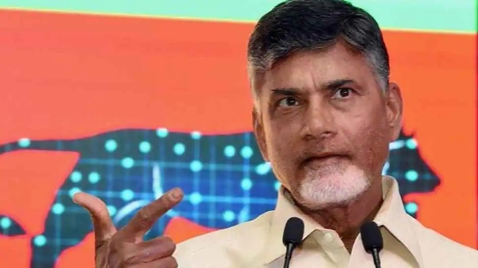 TDP Chief Chandrababu: ఏపీ మాజీ సీఎం చంద్రబాబు నాయుడుకు AP CID నోటీసులు