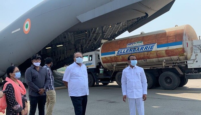 యుద్ధ విమానాల్లో oxygen tankers ఒడిశా నుంచి తెలంగాణకు Oxygen supply