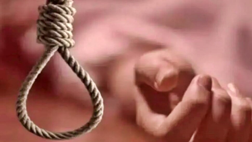 Software engineer suicide: చికిత్స కోసం వెళ్లి.. ఆసుపత్రిలో సాఫ్ట్‌వేర్‌ ఉద్యోగిని ఆత్మహత్య