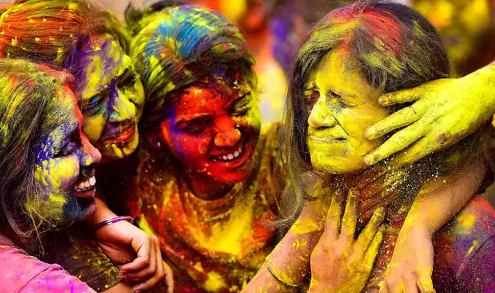 Traditional Holi Colours: హోలీలో సంప్రదాయ రంగులు.. వీటి వల్ల చర్మానికి ఎంతో ప్రయోజనం!