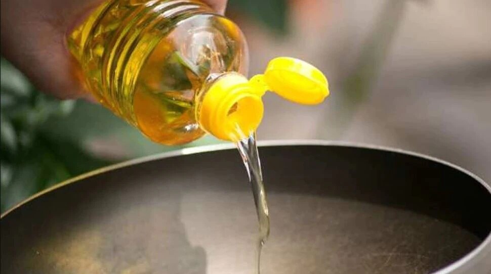 Edible Oil Price: వంట నూనెల ధరల పెంపుపై కేంద్ర ప్రభుత్వం కీలక నిర్ణయం?