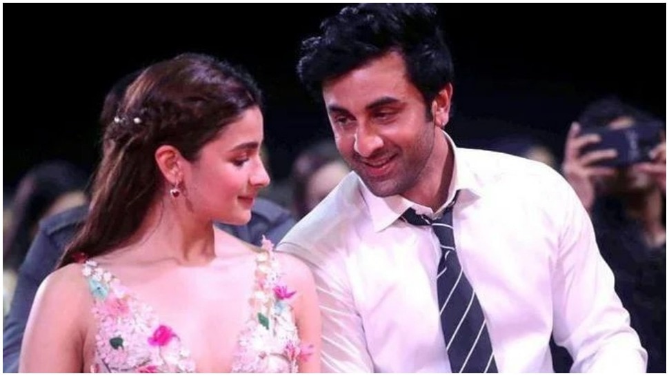 Ranbir Kapoor-Alia Bhatt wedding: మరోసారి అలియా, ర‌ణ్‌బీర్‌ పెళ్లి వాయిదా.. కొత్త డేట్ ఇదే!