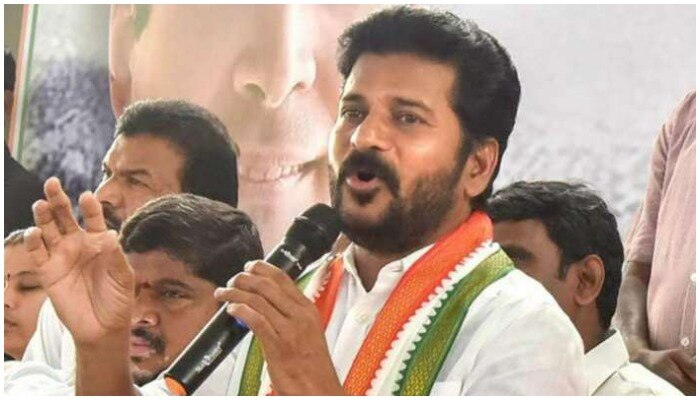 Revanth Reddy: మోదీ ప్రసంగంలో అధికార దాహం తప్ప హితం లేదు..రేవంత్ నిప్పులు..!