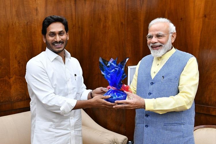 Cm Jagan Delhi Tour: నేడు ఢిల్లీకి ఏపీ సీఎం జగన్‌..ఈ అంశాలపైనే చర్చించనున్నారు..!