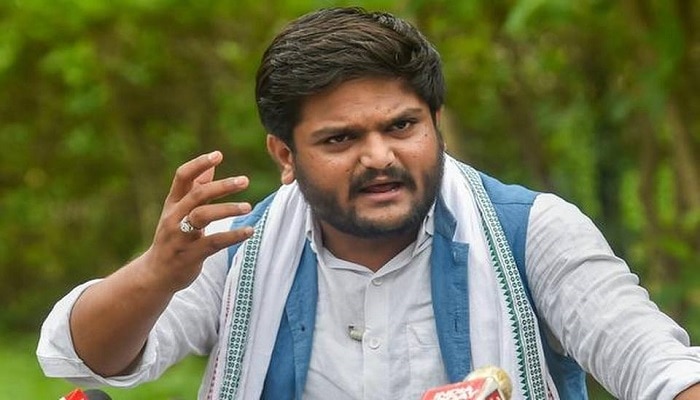 Hardik Patel: ప్రధాని మోదీ కోసం సైనికుడిగా పనిచేస్తా..నేడు బీజేపీలోకి హార్దిక్ పటేల్..!