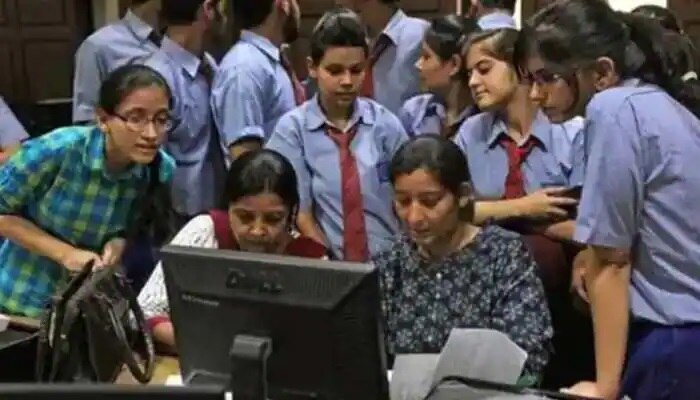  CBSE Results 2022: సీబీఎస్ఈ 10,12 తరగతుల టర్మ్ 2 ఫలితాలు ఎప్పుడు.. విద్యార్థులు స్కోర్ కార్డు ఎలా చెక్ చేసుకోవాలి