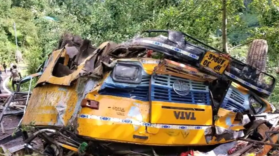 Kullu Bus Accident: లోయలో పడ్డ బస్సు... స్కూల్ పిల్లలతో సహా 16మంది దుర్మరణం!