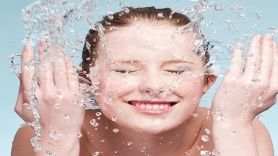 Skin and face care tips, wash your face with soda water see the magic on your face, glowing skin