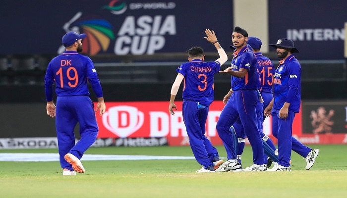 Asia Cup 2022: దినేష్‌ కార్తీక్‌ను ఆడించాల్సి ఉంది..భారత మాజీ దిగ్గజం కీలక వ్యాఖ్యలు..!