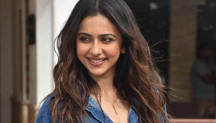 Rakul Preet Singh Hospitalised: ఆసుపత్రి పాలైన రకుల్ ప్రీత్ సింగ్.. షాక్ లో అభిమానులు!