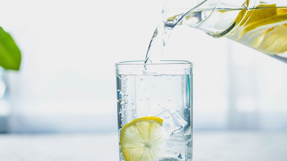 health-benefits-with-lemon-water-helps-to-build-your-body-sixpack-and