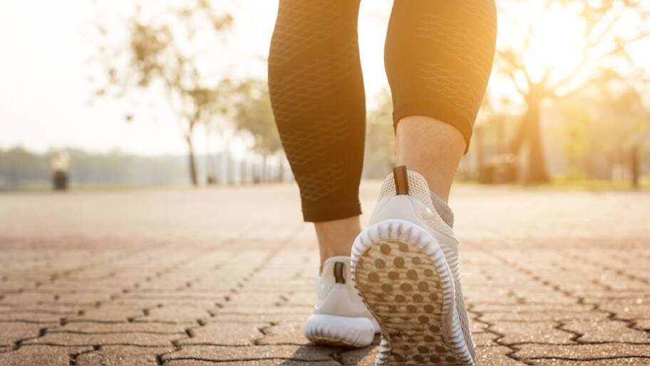 Walking rules and tips, take these precautions and never do these ...