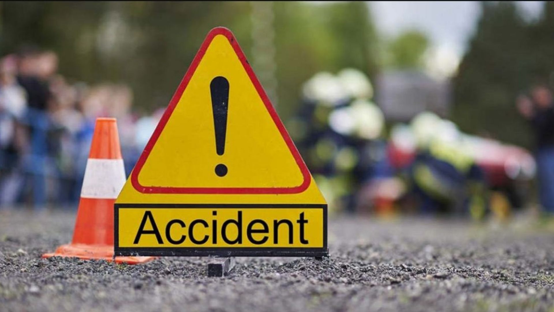 Karnataka Accident Today 9 Dead And 10 Injured In Three Vehicle Pile karnataka-accident-today-9-dead-and-10-injured-in-three-vehicle-pile