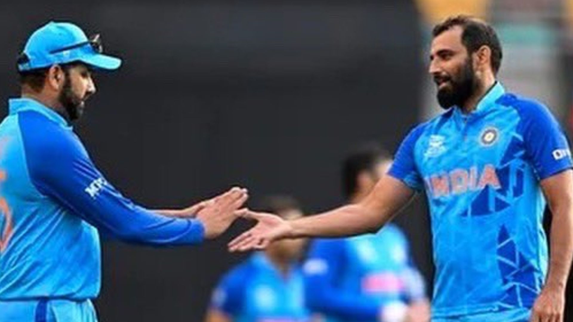 Mohammad Shami: మహమ్మద్‌ షమీని చూసి ఆశ్చర్యపోయాం: ఆకాశ్‌ చోప్రా