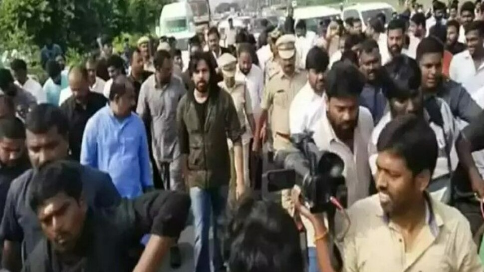 Pawan Kalyan: ఇప్పటంలో ఇళ్లు కూలిస్తే.. ఇడుపులపాలయలో హైవే వేస్తాం.. పవన్ కళ్యాణ్ వార్నింగ్