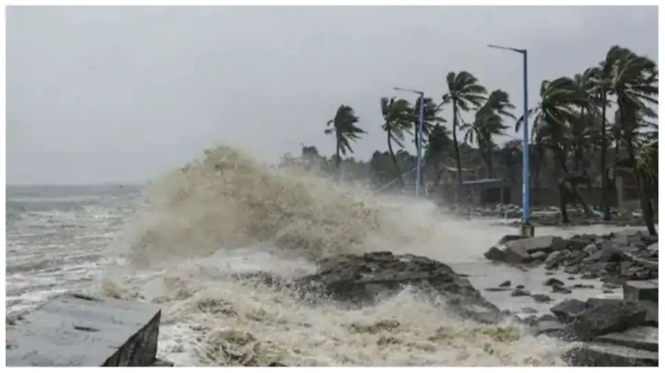 Mandous Cyclone Alert For Andhra Pradesh Heavy Rains To Hit 6 District ...