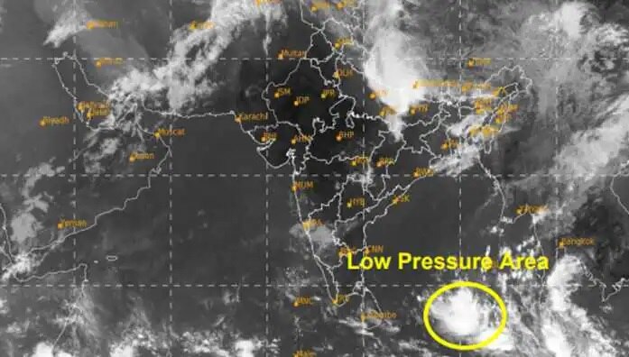 Weather Updates: బంగాళాఖాతంలో మరో అల్పపీడనం, మళ్లీ వర్షాలు తప్పవు